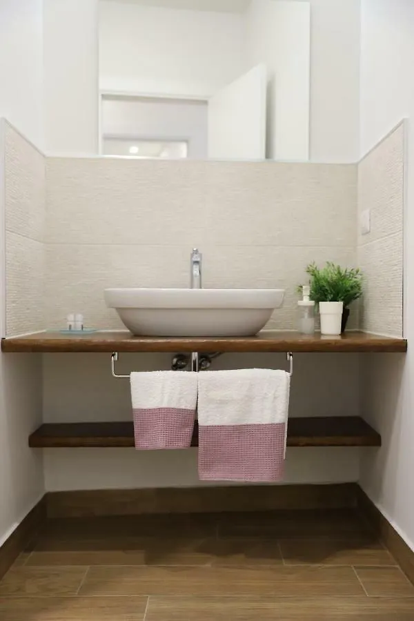 Talialetna Apartments نيكولوسي